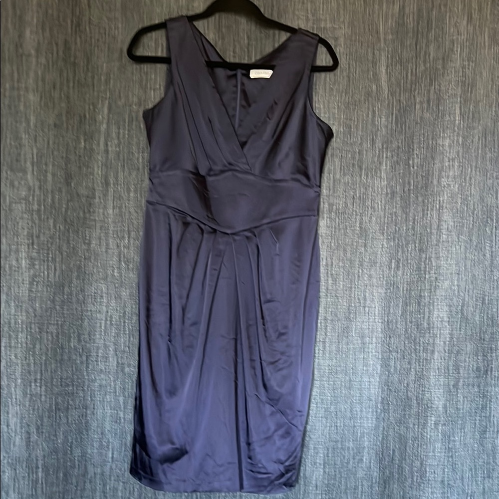 Womens 6 or 8 Calvin Klein Deep Blue V Neck Satin Midi Dress Pleated